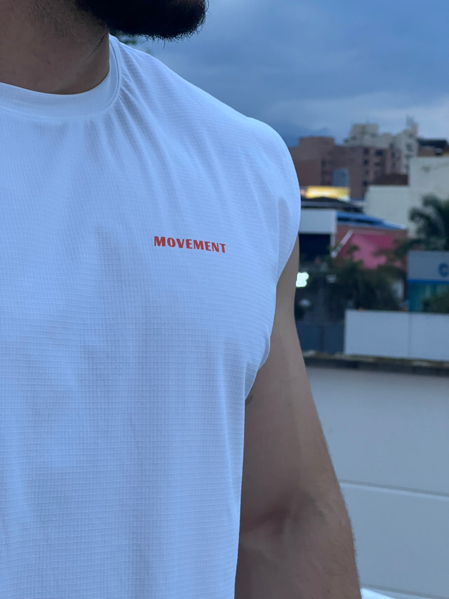 muscle tee blanca - perseo